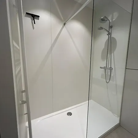 Apartment Tzawel